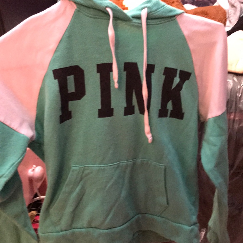 Green and white sweatshirt